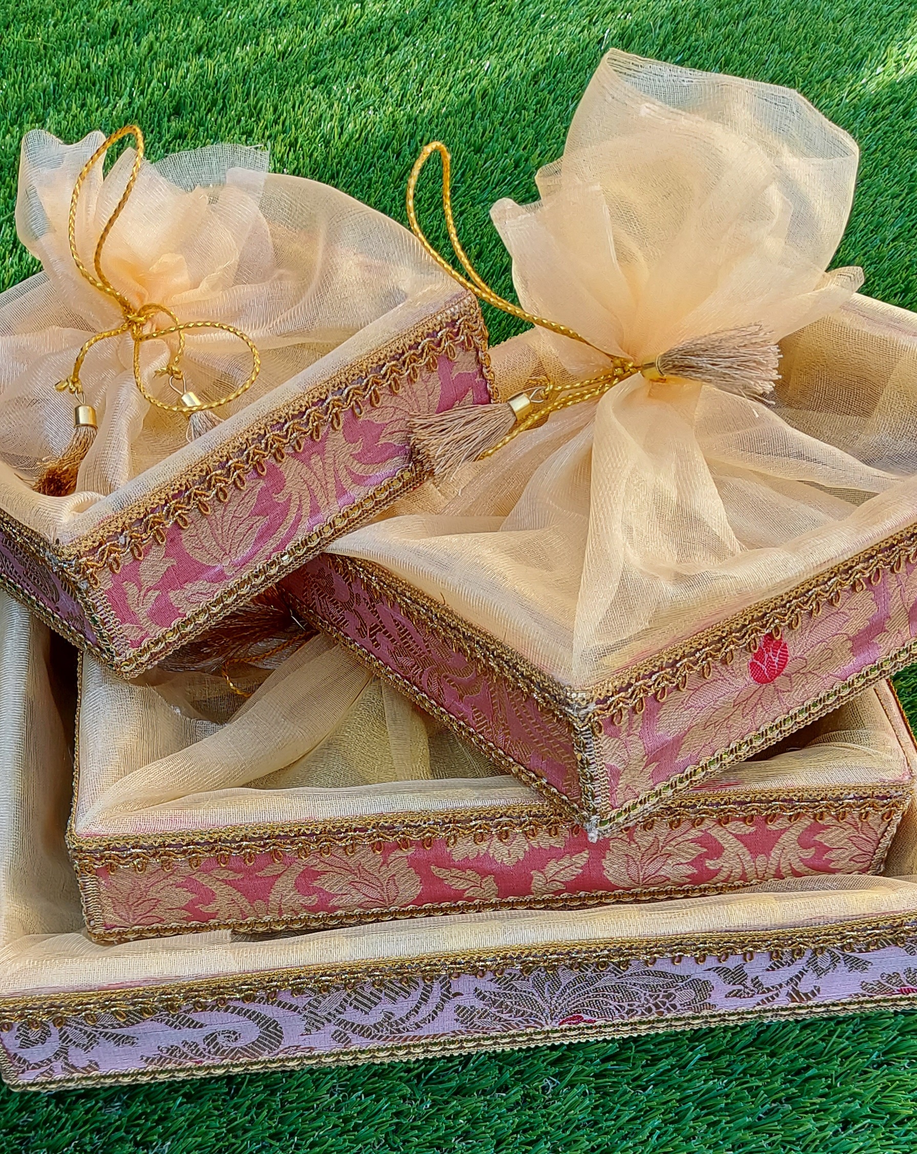 Gift hampers Trousseau Packing for Indian wedding corporate orders at best  price in Hyderabad | ID: 23875740112